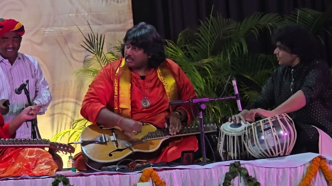Pt Vishwamohan Bhatt & Pt Salil Bhatt performing Mohan Veena with Pt Ramkumar Mishra on Tabla.