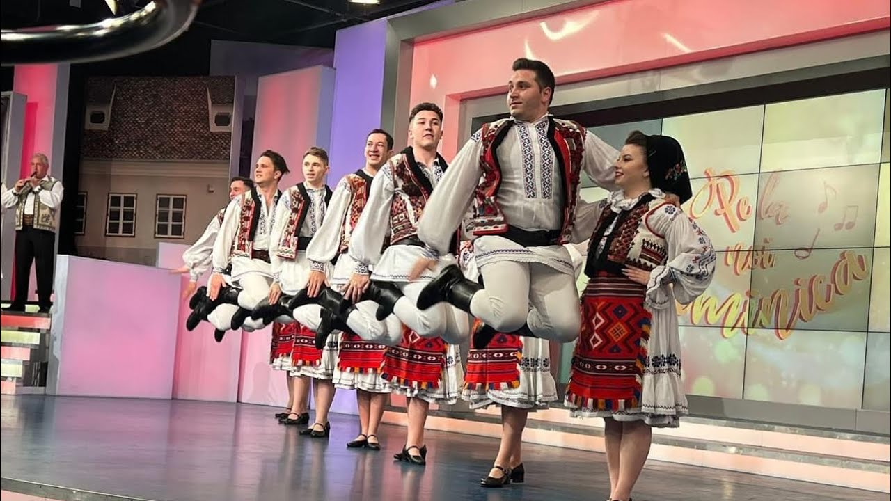 Pe la noi duminica cu Amalia si Cosmin 07 04 2024  30 ani DOR TRANSILVAN