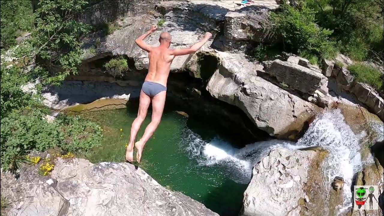 Tuffi e scorci a Premilcuore (FC) - Cascata della Sega e Grotta Urlante (fiume Rabbi)