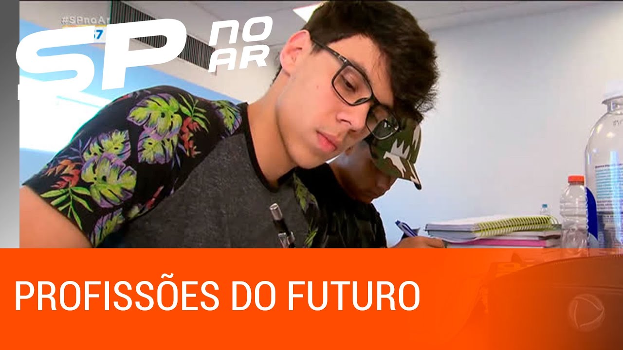 Estudantes se preparam para o ENEM e miram profissões do futuro