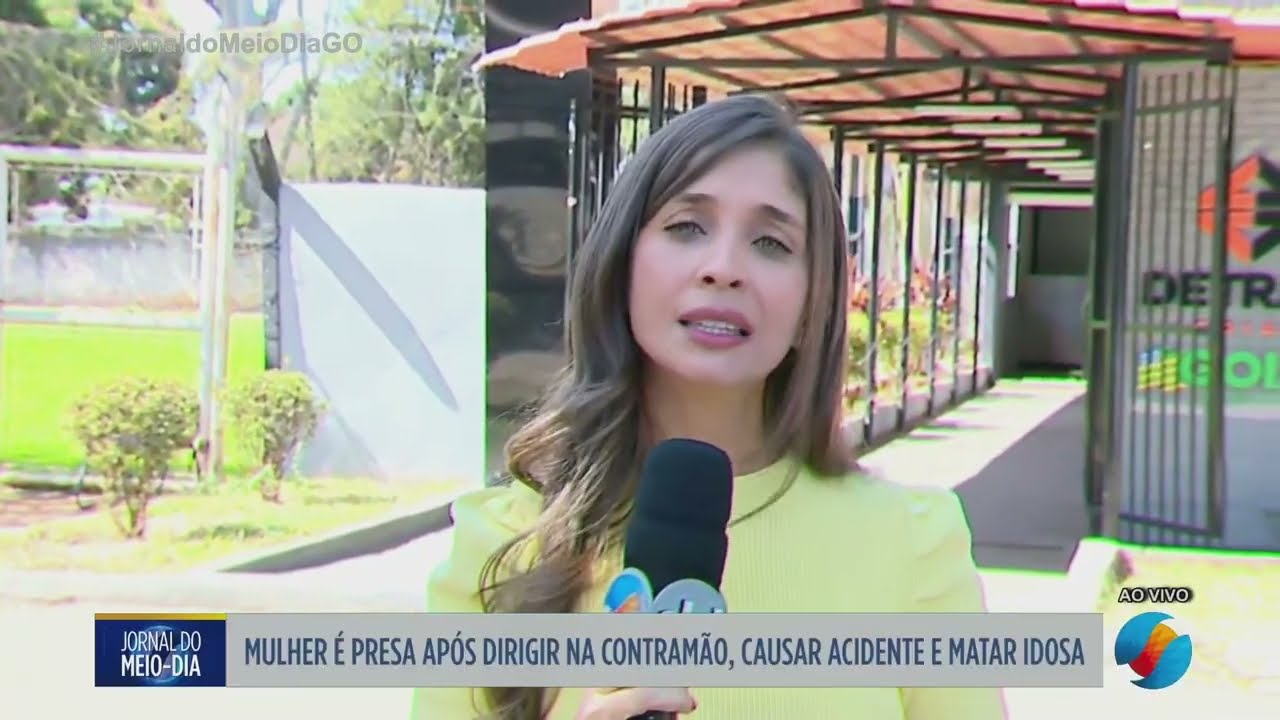 Mulher é presa após dirigir na contramão, causar acidente e matar idosa