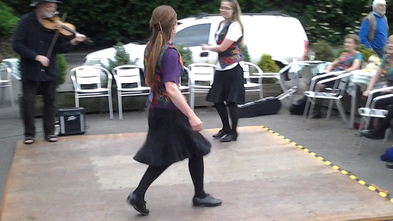 Jo Hancox & Mary-Anne Wilkins Flatfooting, Appalachian Clogging, Freestyle Buckdance