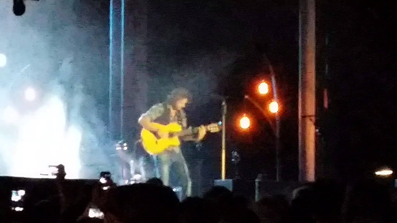 #Manuelcarrasco_ cantando  a #Palencia #SanAntolin