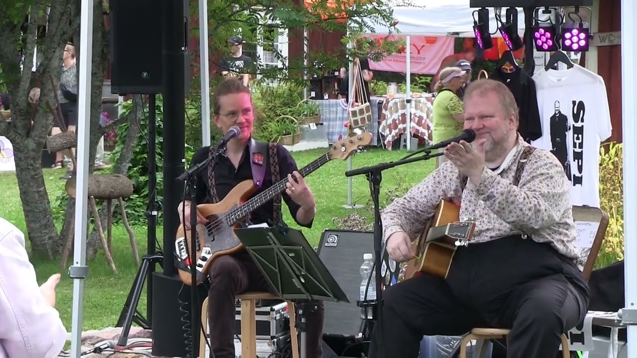 Sepi Kumpulainen duo maalaismarkkinoilla