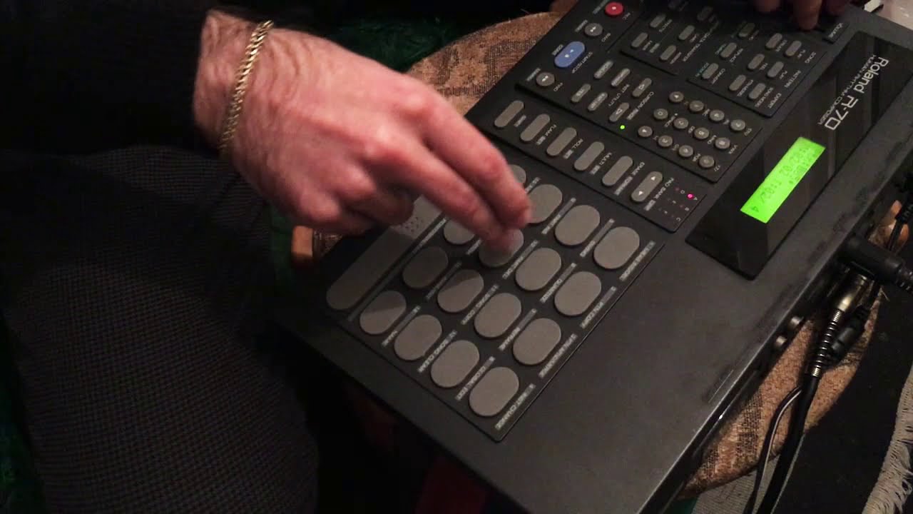Roland R70 Armenian