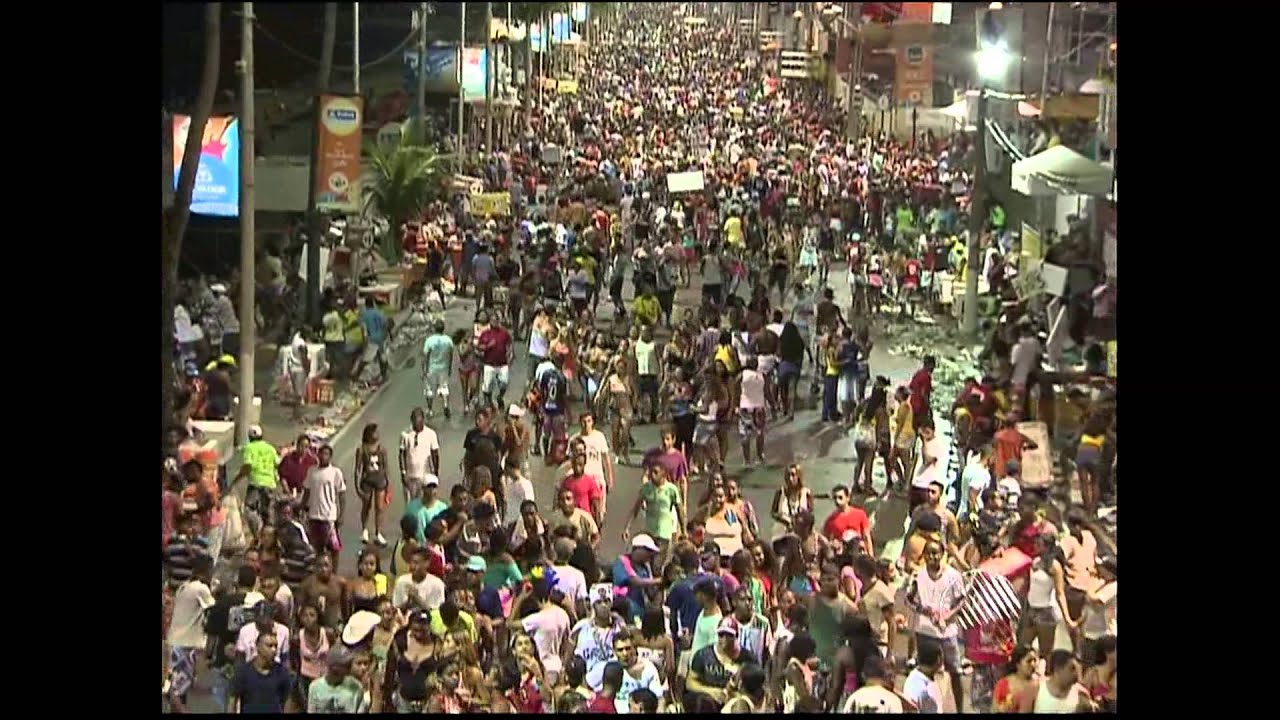 POLICIA EM A&Ccedil;&Atilde;O! CARNAVAL SALVADOR (2013) BRIGAS,  PANCADARIA E CONFUS&Atilde;O!