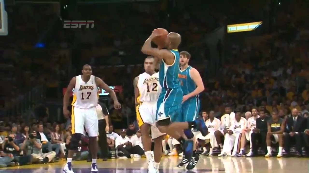 Jarrett Jack vs. Lakers G1 (04.17.11)