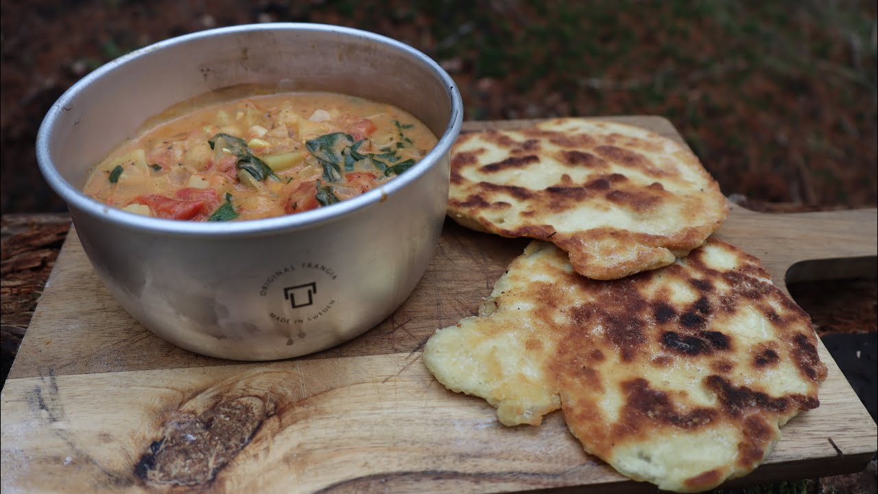 Bushcraft Curry and Naan // Cooking on a Trangia // 4K // Vegan Outdoor Cooking // Unboxing Trangia