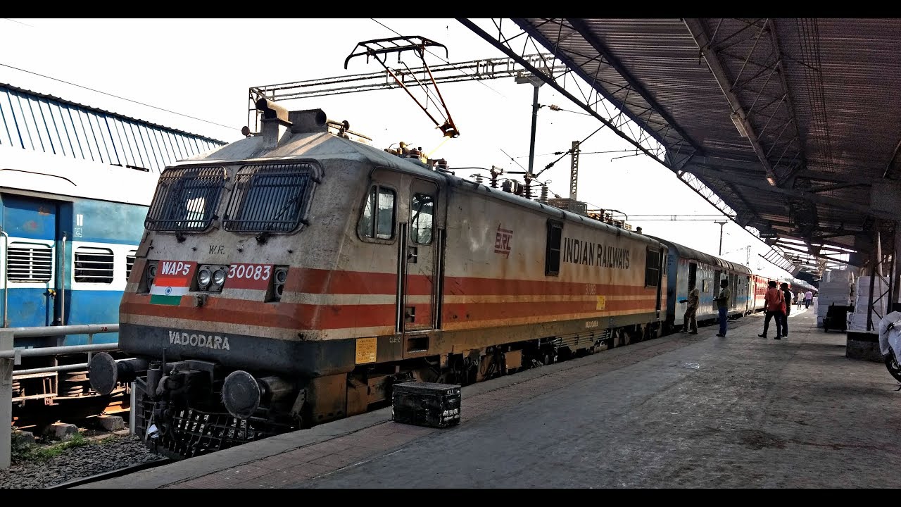 MUMBAI to VADODARA : Onboard MAHUVA Express | IRFCA Trip #BRC2018