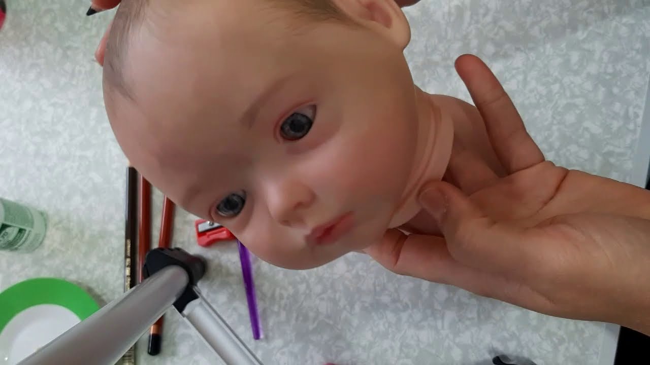Curso Grátis de Bebê Reborn - Aula 8 - Pintura de Cabelo (parte 1)