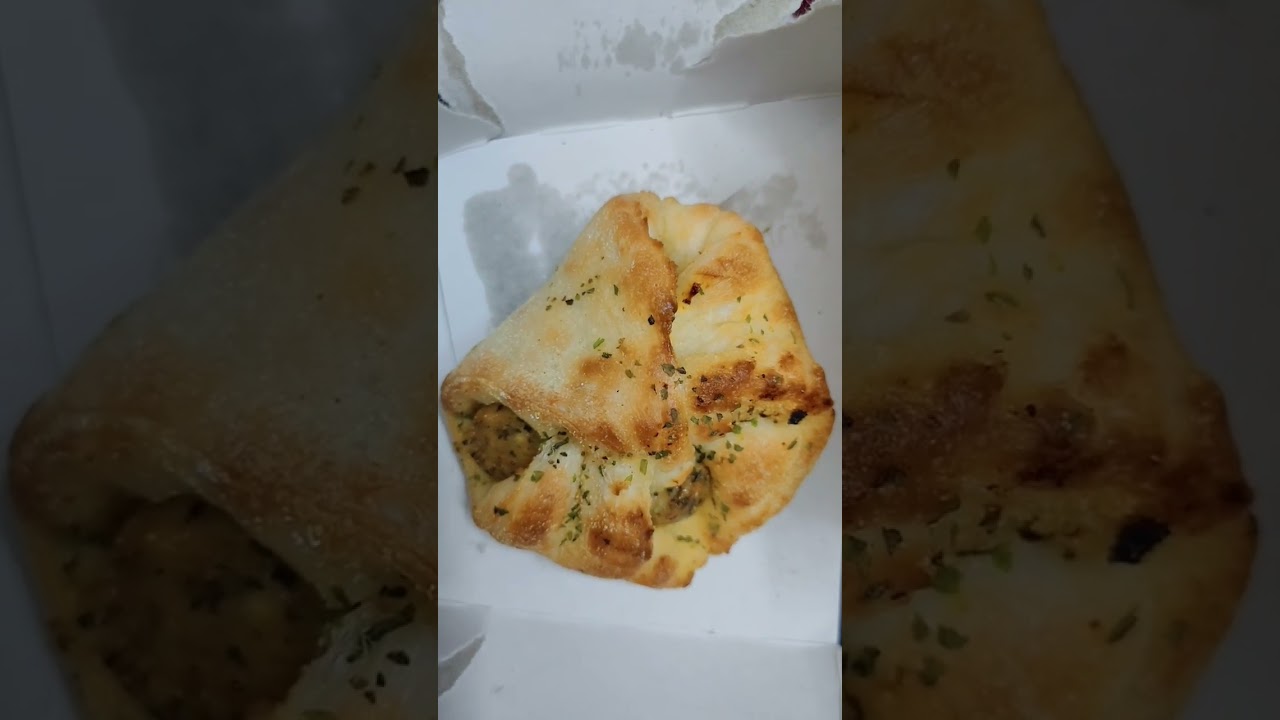 Domino's chicken zingy parcel #shorts #youtubeshorts #pizza #food