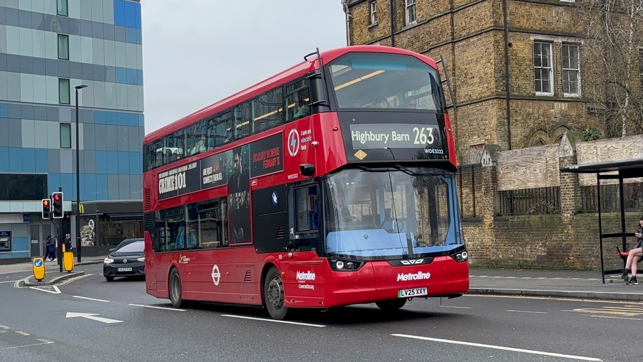 Buses in Archway February 2026