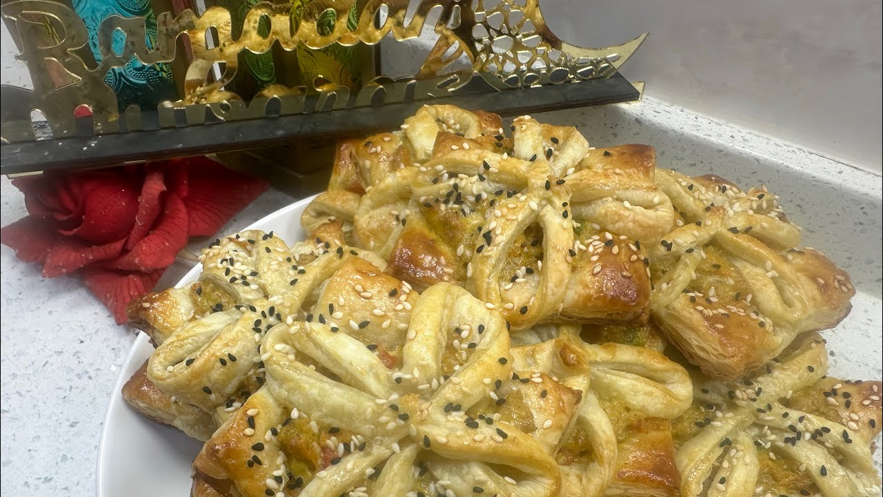 Ramadan special   Creamy keema puff pastry Iftar step by step bahoot hi lazeez delicious 😋 