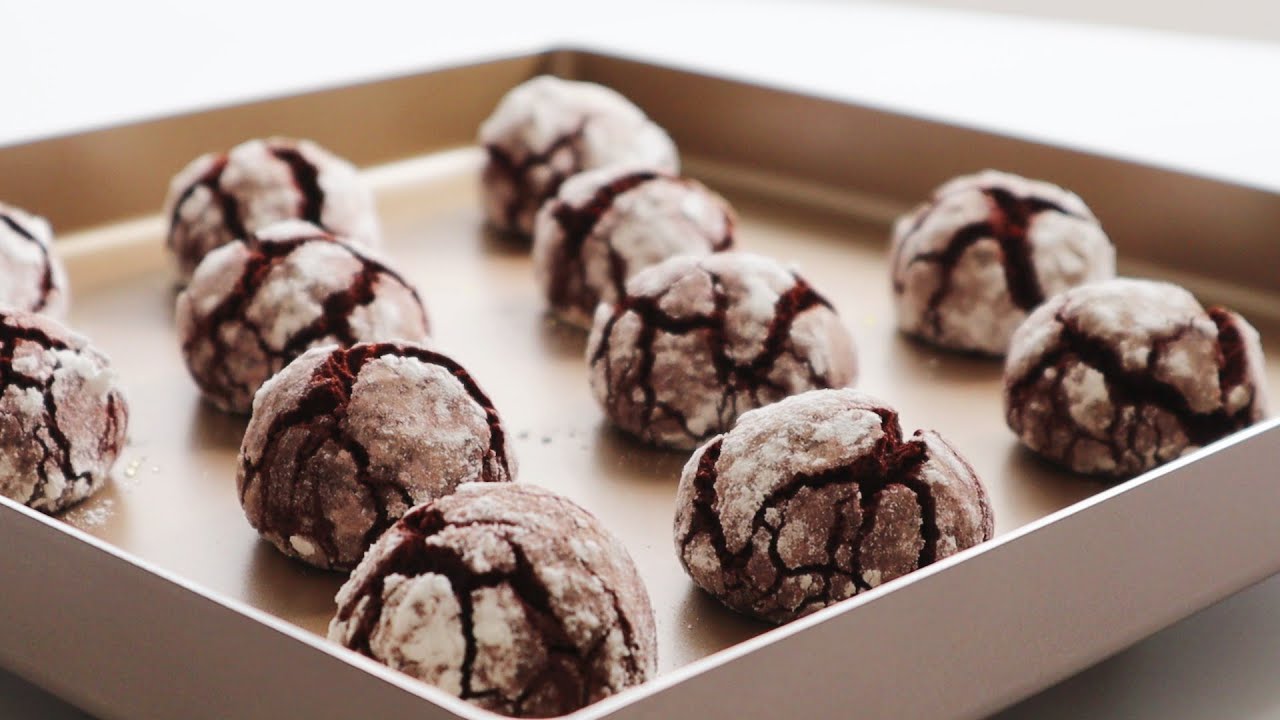 Chocolate Crinkle Cookies 巧克力皱饼干｜Apron