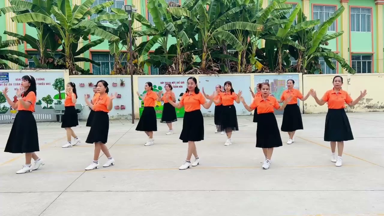 CLB dân vũ nhịp sống vui Bình Phước  dòng sông và tiếng hát ￼￼
