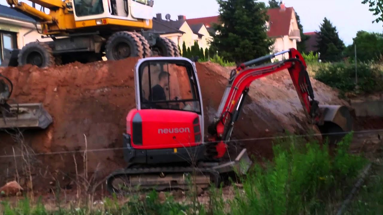 Mobilbagger Liebherr A310 und Neuson 28z3