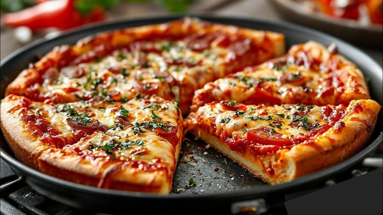 Pizza in 10 Minutes: Quick, Delicious, and Cheap Skillet Recipe !!!