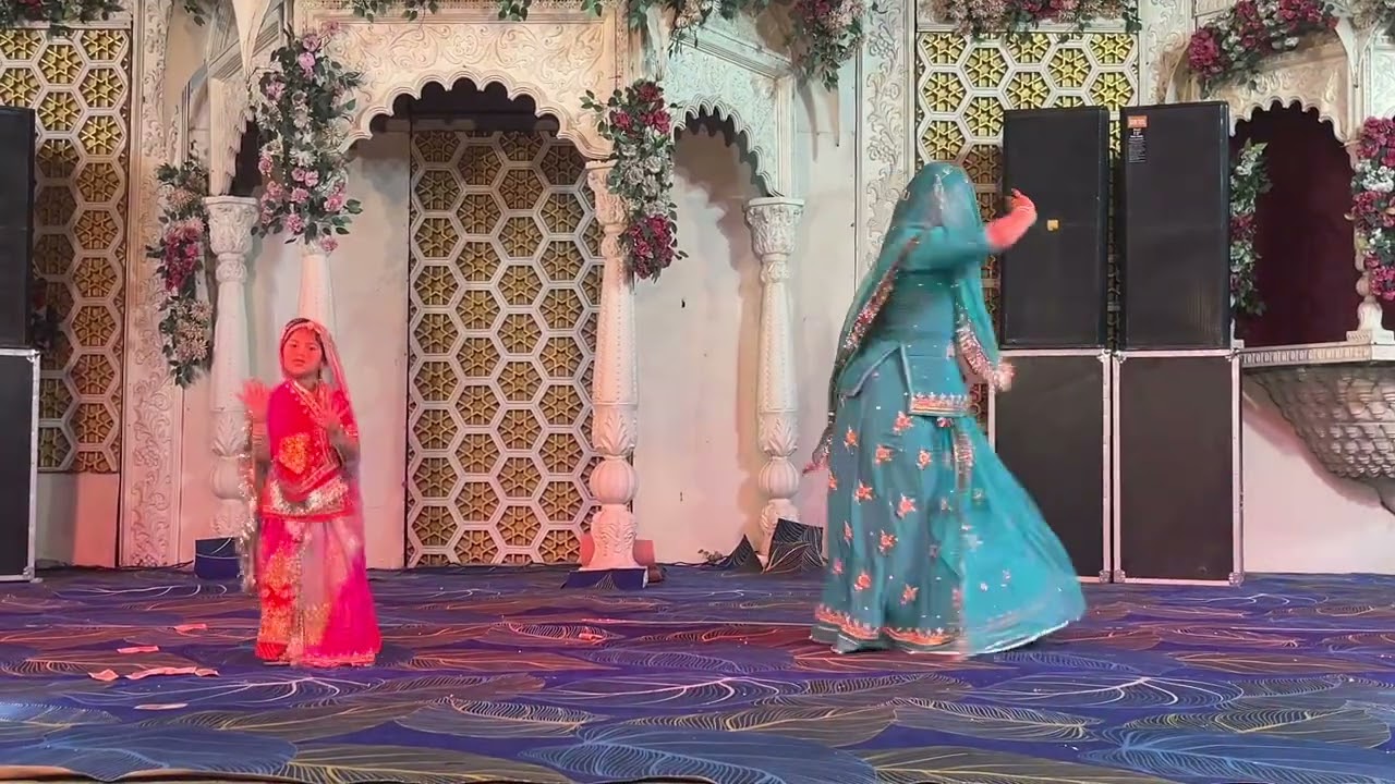 Mishri se methi baate thari 🧿🧿❣️#dance #ghoomar #song