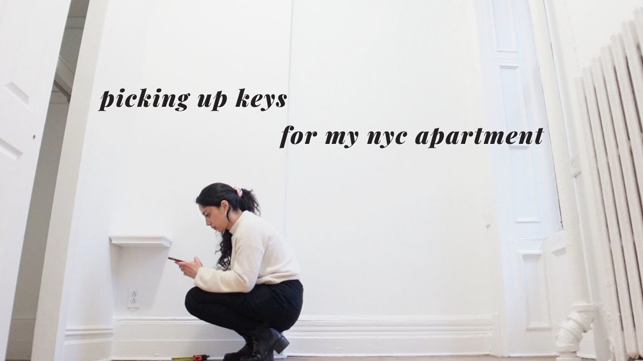 come with me to pick up my first nyc apartment keys, sell furniture, ice skating & work updates