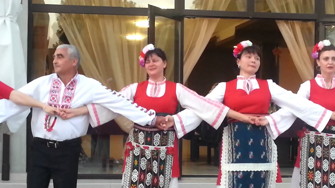 пъстър хоровод  град Добрич