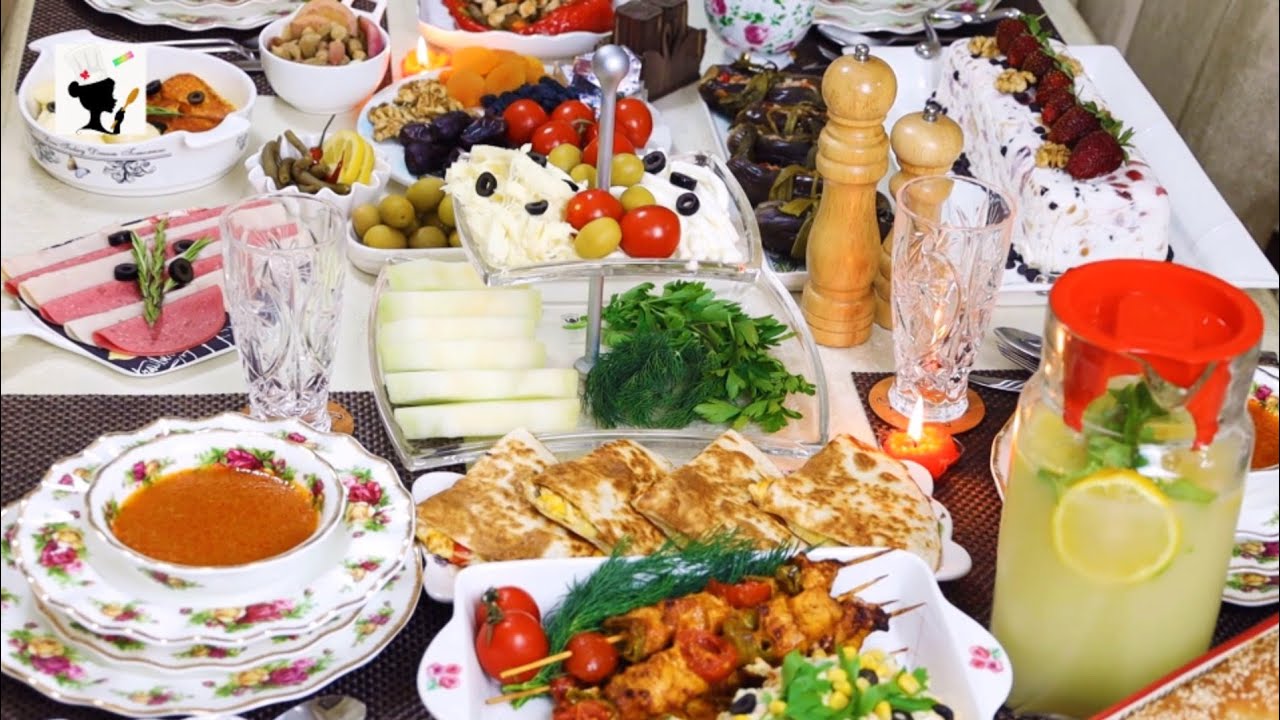 یک مهمونی و دور همی کوچیک با یه میز عصرونه متنوع چیدم مادر شوهرم بنده خدا کلی تعریف و تشکر کرد🤩🔥✌️🥰