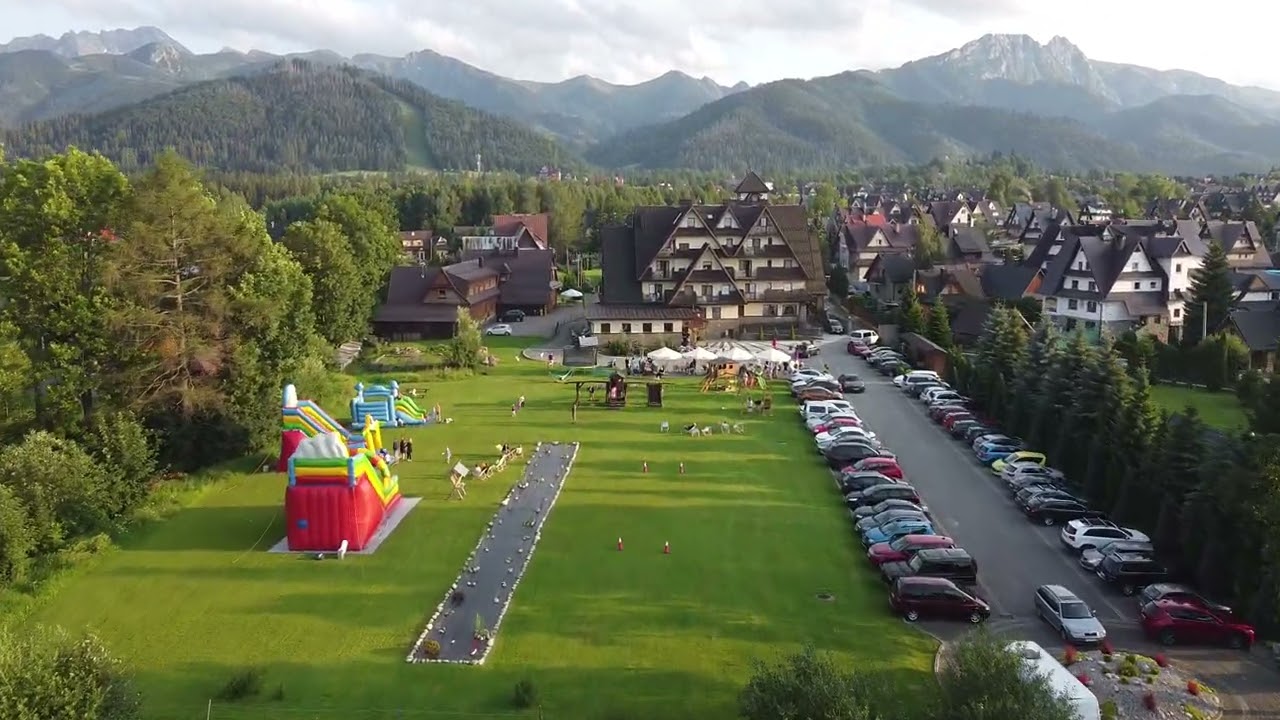 Całoroczne animacje w Helan Family & SPA w Zakopanem. Rezerwuj pobyt pełen atrakcji.