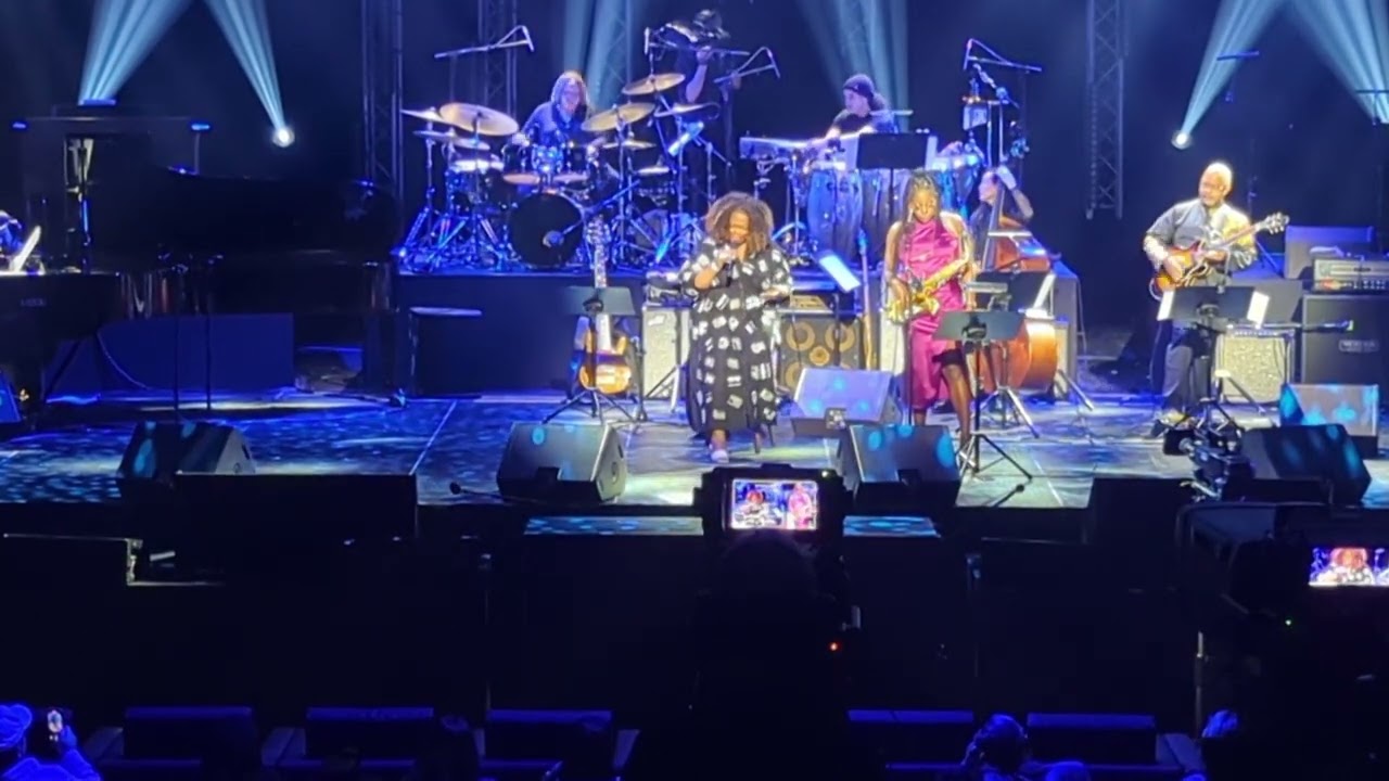 Dianne Reeves - Someone to Watch Over Me / In All-Star Global Concert (Abu Dhabi, 30 Apr 2025)