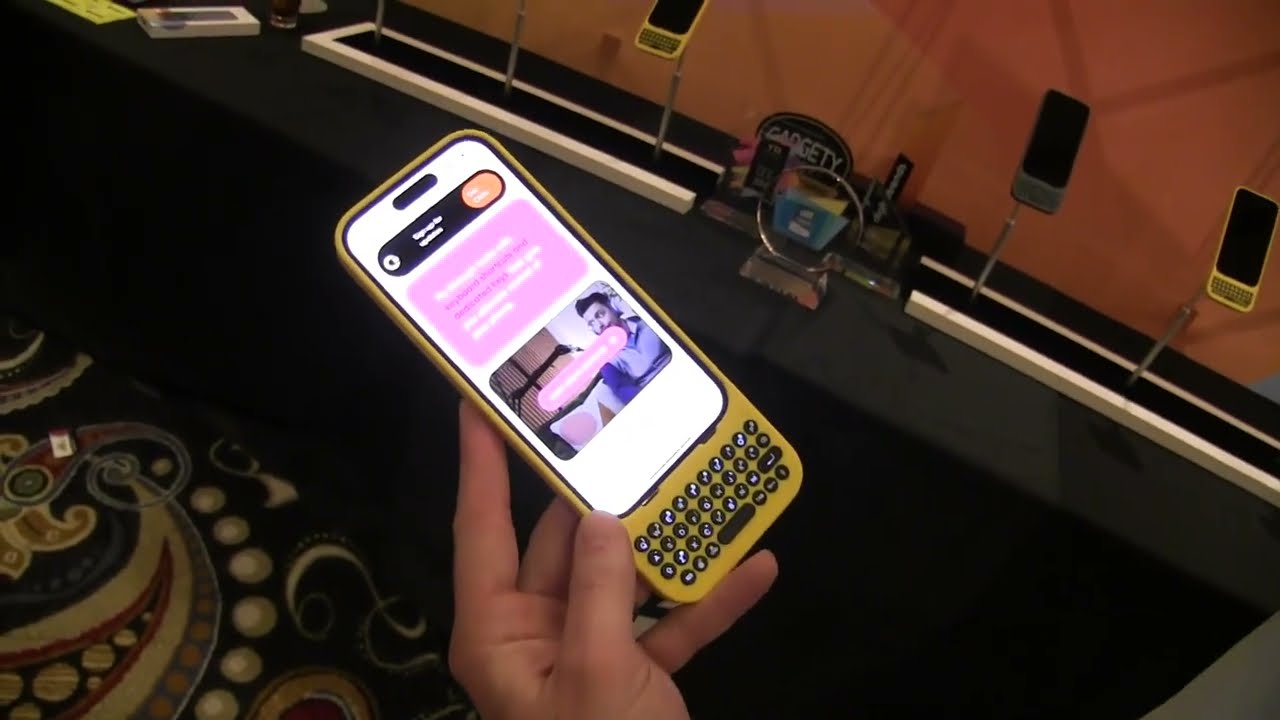 Tired of typos? See "Clicks" handheld keyboard iPhone case at CES
