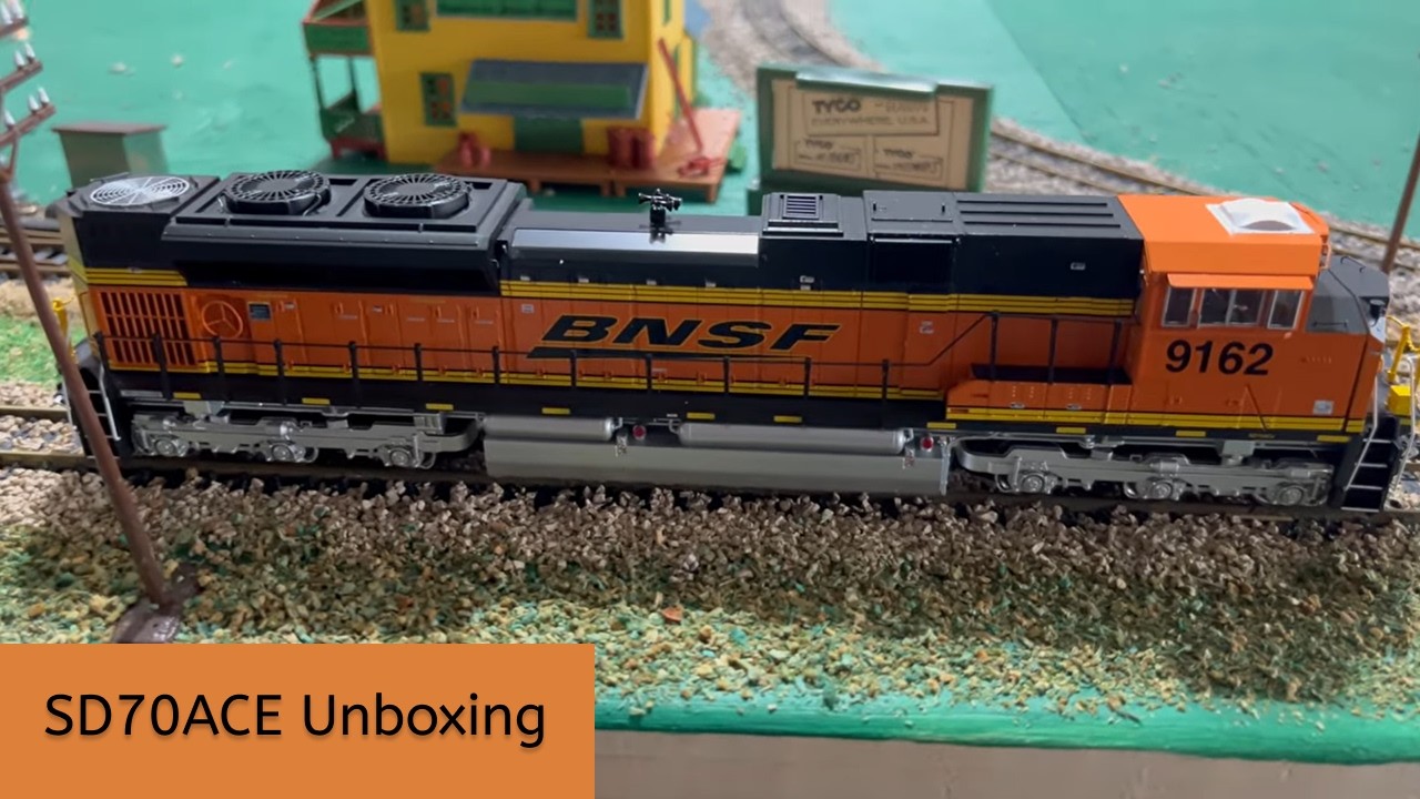 MTH SD70ACE Unboxing