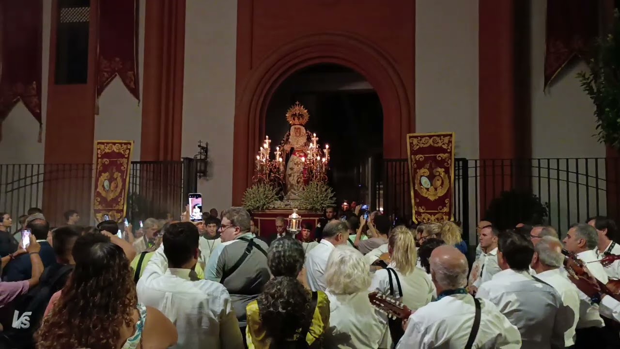 Salida de la Virgen de los Dolores del Cerro del Águila en rosario de la Aurora 2025.