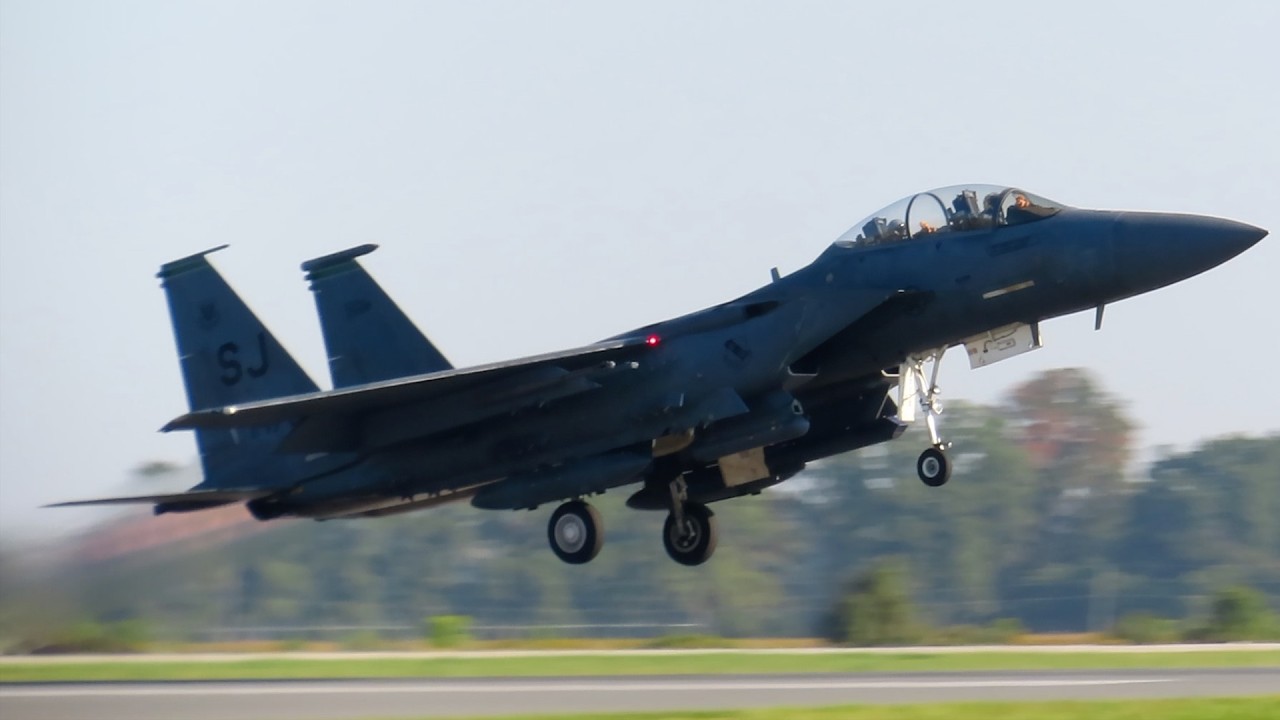 Airshow London SkyDrive Monday Departures | CLOSE UP F-15s, KC-135, etc.