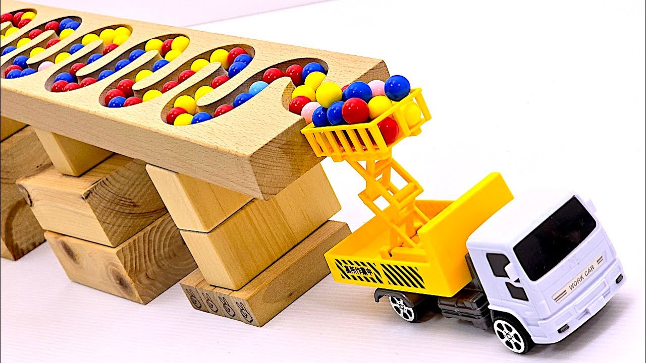 Wooden Track ASMR Mix: Beads & Marbles + Toy Trucks, Mixer & Loader + Cute Figures | No Talking!