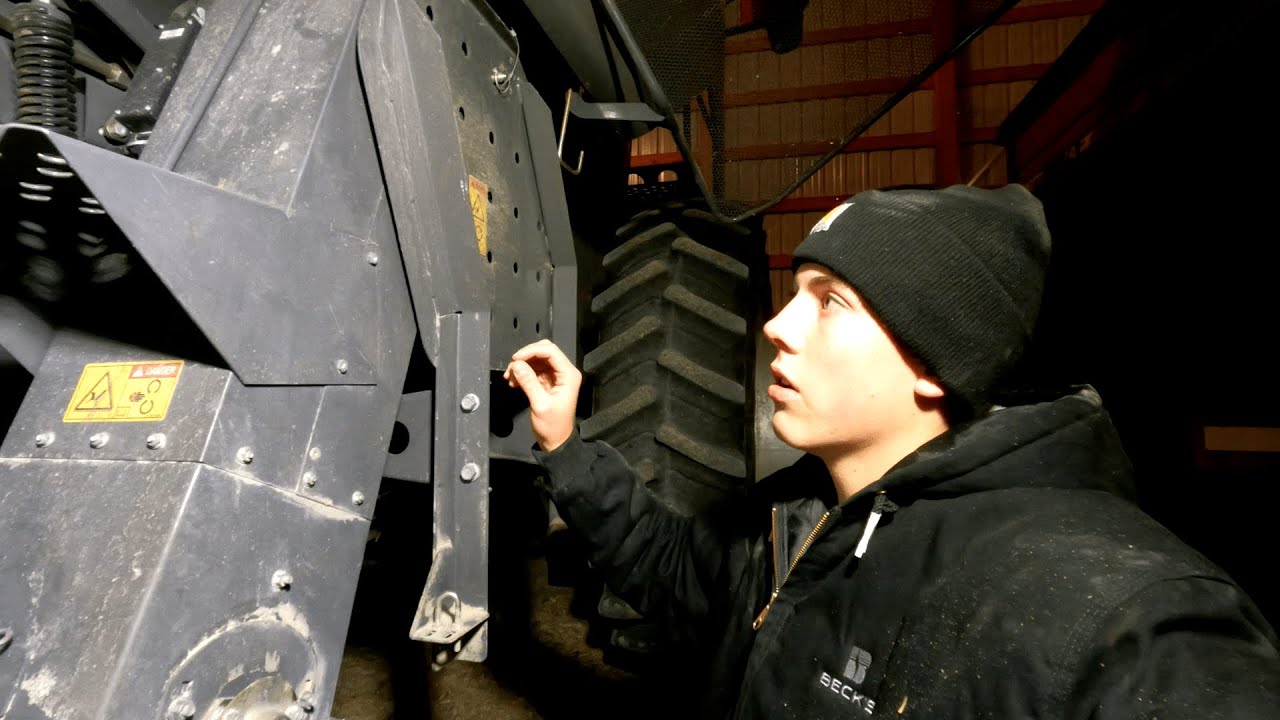 A Very Simple Guide of How a Gleaner Combine Works | Nelson Farms