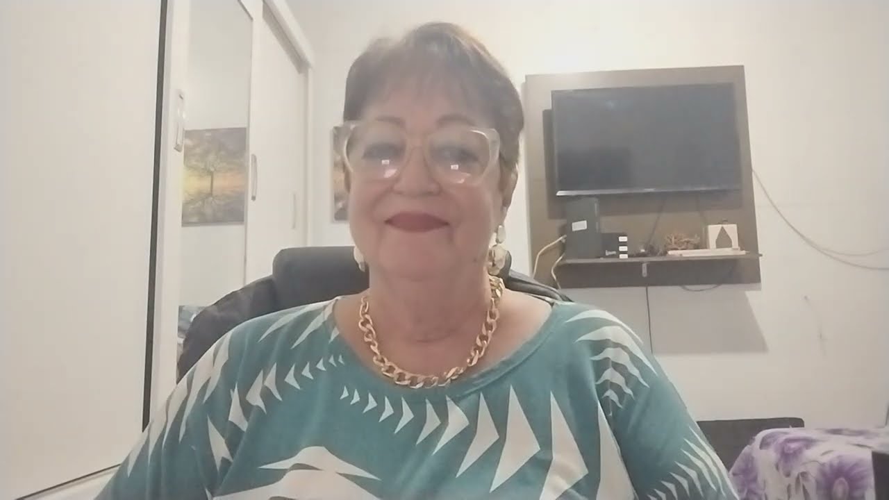 #Reagindo ao vídeo da Edjane Barbosa#Tem amiga em Rainha Izabel X9? 💣💣