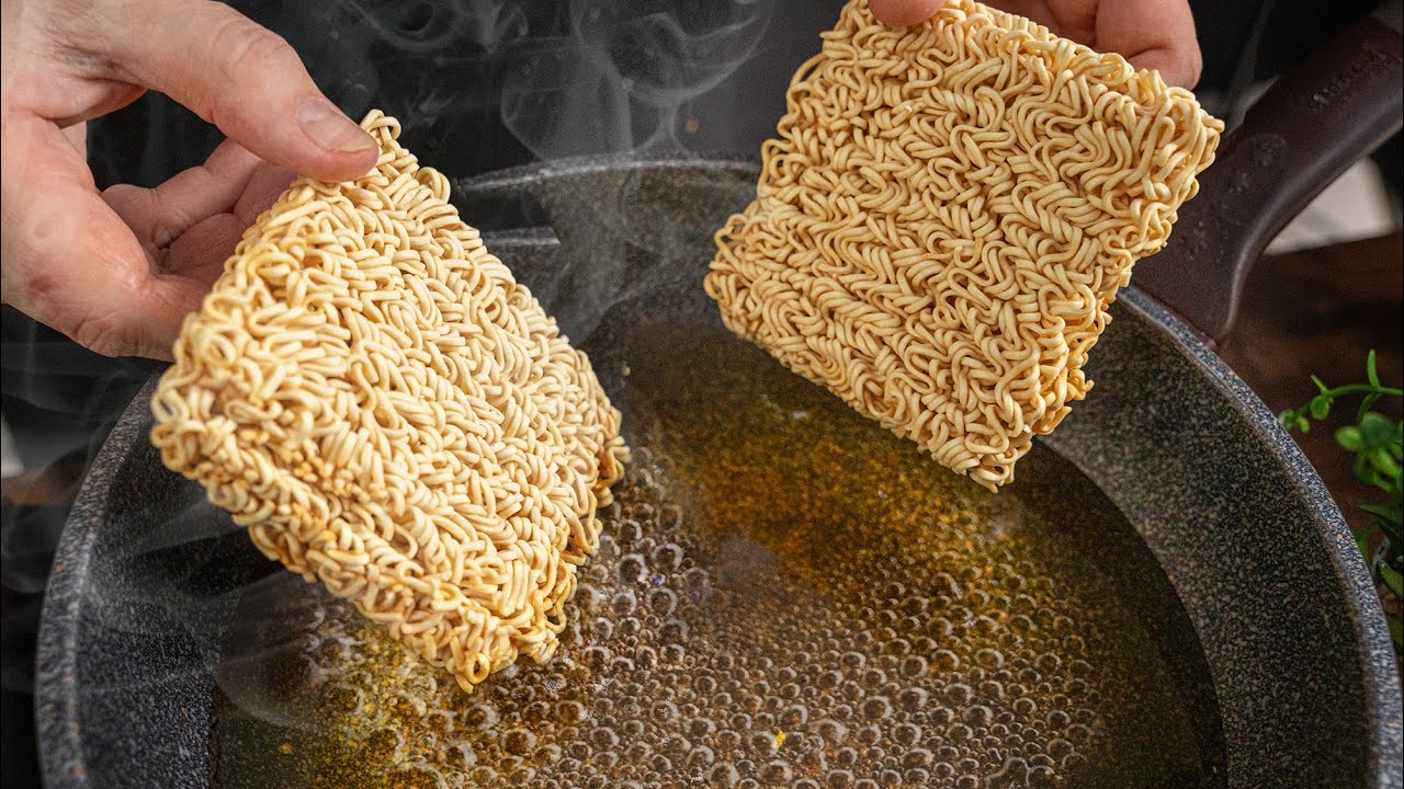L&agrave;m m&igrave; x&agrave;o gi&ograve;n chỉ với 1 G&Oacute;I M&Igrave; T&Ocirc;M, ngon như ngo&agrave;i h&agrave;ng | Crispy noodles from instant noodles