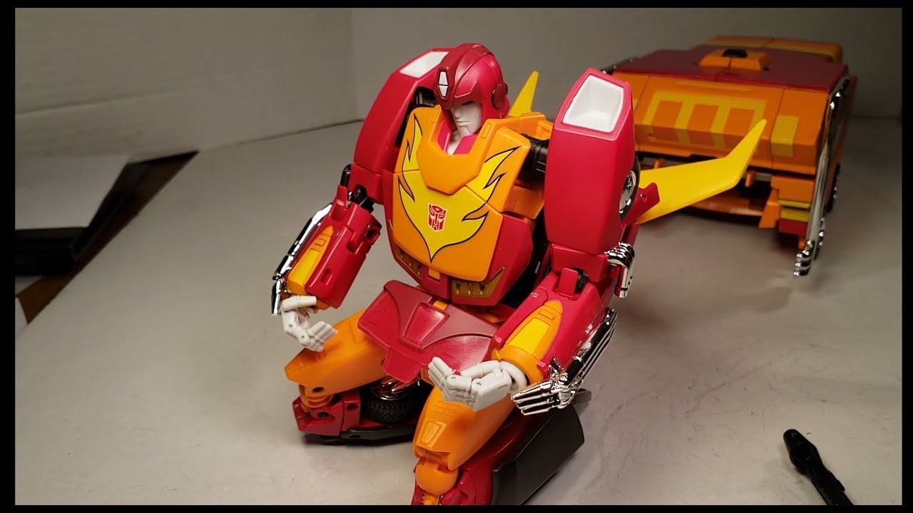 Cdog Cdog Reviews: TakaraTomy Transformers Masterpiece MP-09 RODIMUS CONVOY [RODIMUS PRIME]
