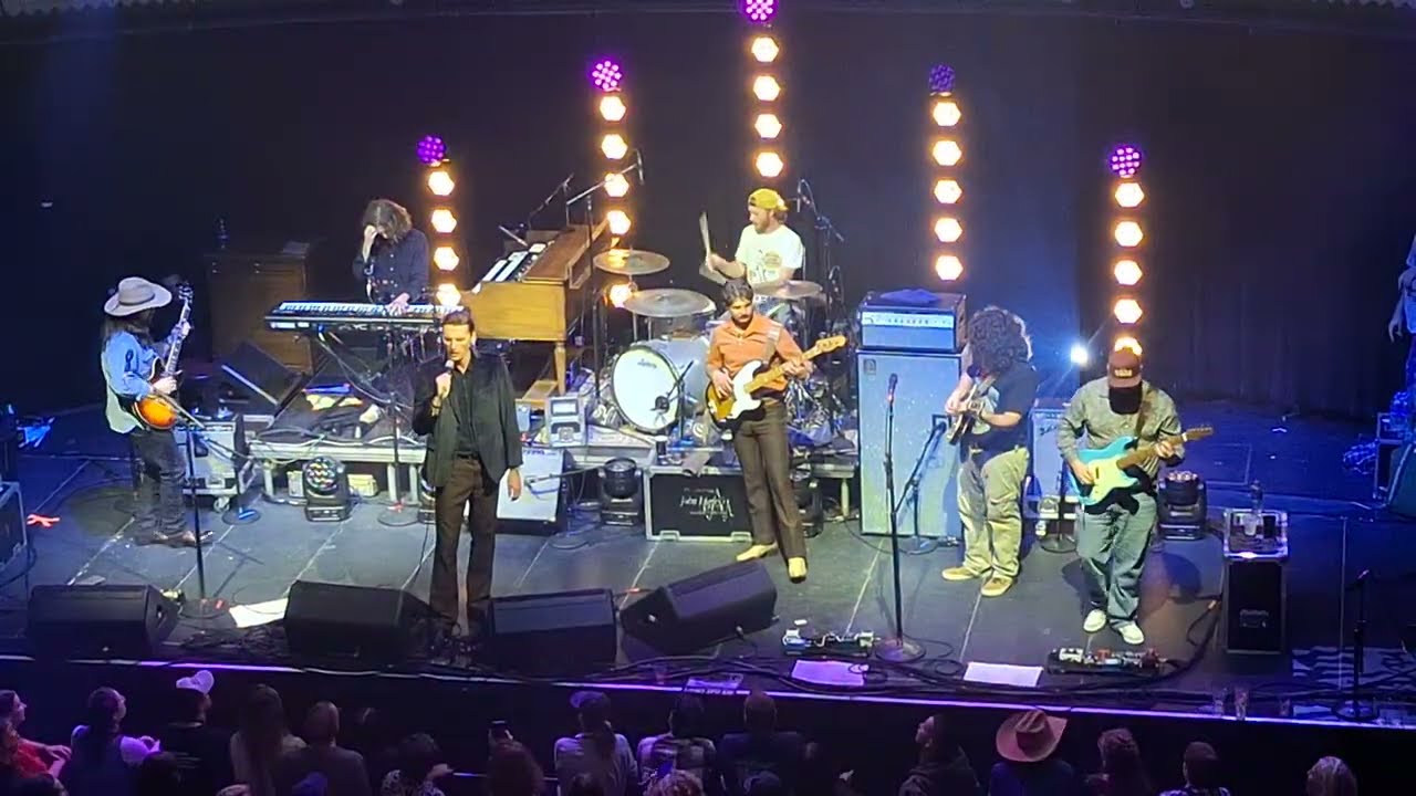 Red Clay Strays - Paradiso Amsterdam 29-10-25 / I just want to be loved