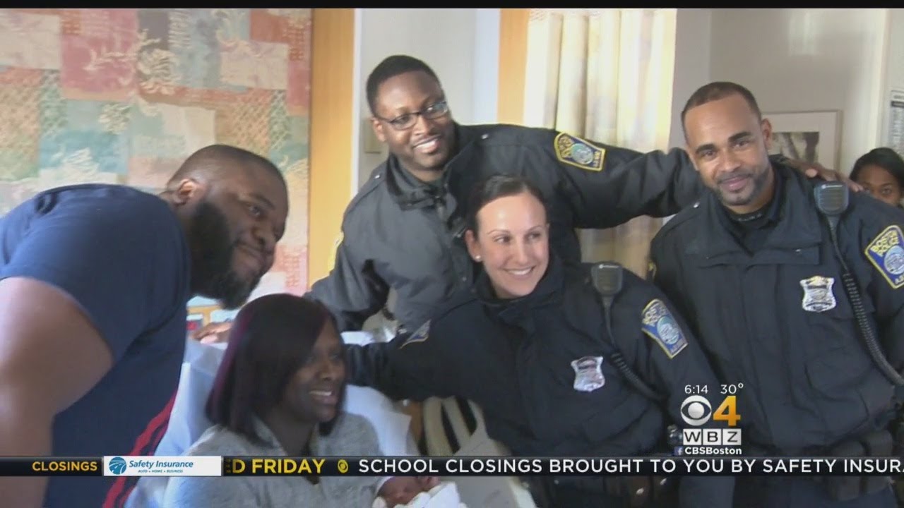 Officers, EMTs Deliver Baby Girl Outside Police Station