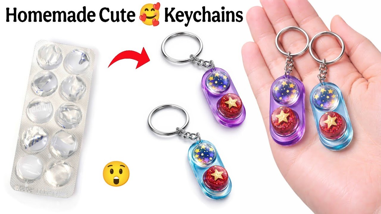 How to make homemade Cute Keychain🥰😍/diy homemade keychain from waste material/easy keychain making