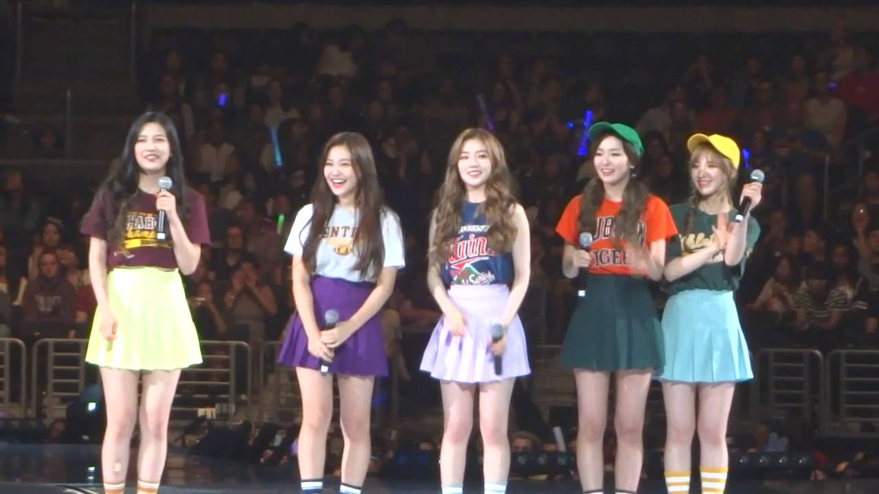 [FANCAM] KCON 2015 - Red Velvet - Ice Cream Cake + Something Kinda Crazy + Stickwitu + Happiness