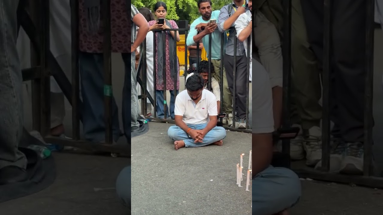NEET Paper Leak Victims Remembered | Emotional Candlelight Protest in Delhi