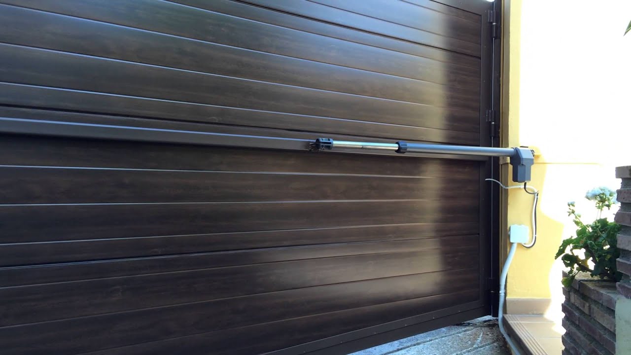 Puerta de una hoja  batiente motor RAM 600 AUTOMATEASY