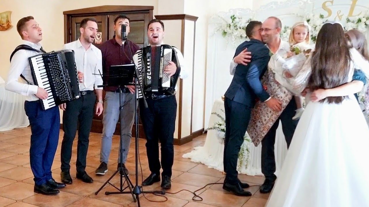Moment emoționant ▪︎ Astăzi este sărbătoare | Frații Ursachi și prietenii |