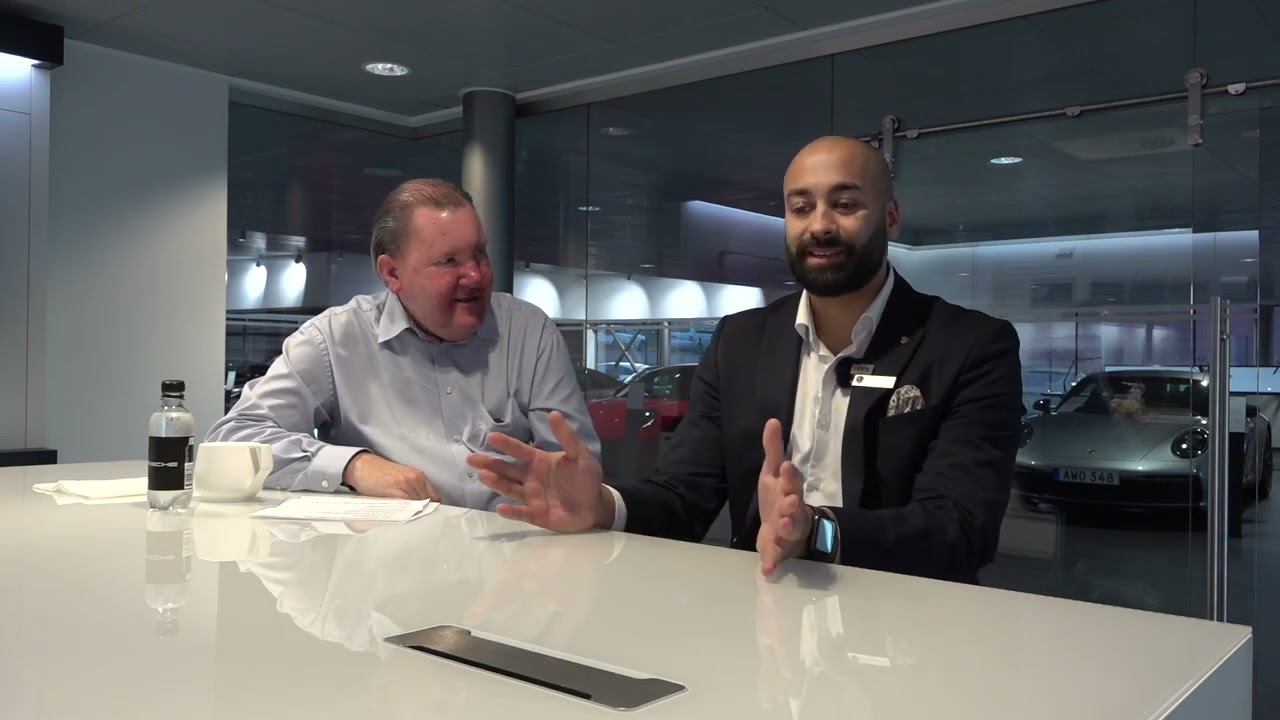 Carl-Magnus testar Porsche