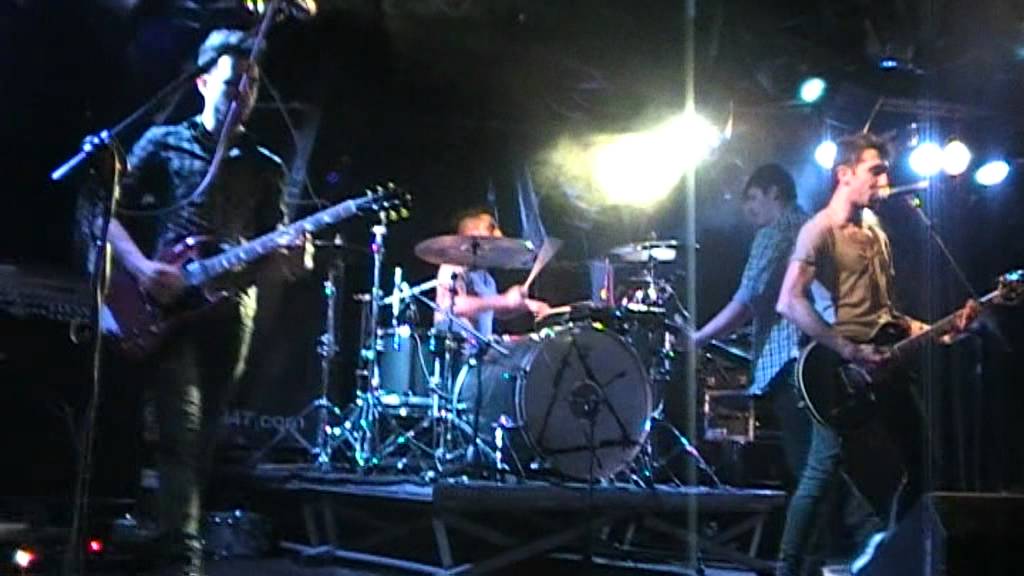 31.03.2012 SOAWW - The Fall Of Your Beauty [Live @ LATTE PI&Ugrave; Brescia(BS)]