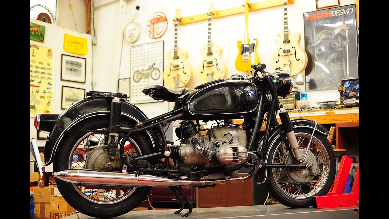 1968 BMW R50/2 riding