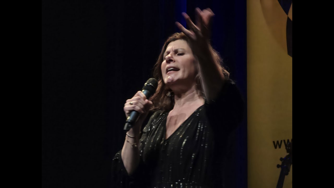 Finalist Ouderen Songfestival 34e editie: Daphne Chlimintzas