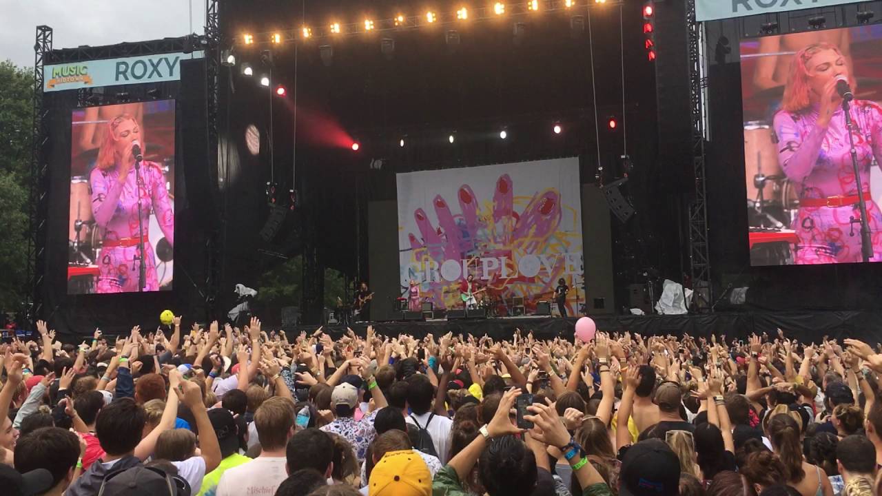1 - Itchin' On A Photograph - Grouplove (Live at Music Midtown - 9/18/16)