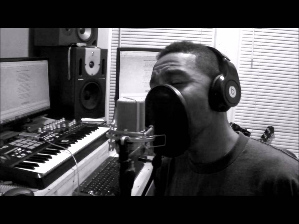 WHENEVER WHEREVER WHATEVER - by Shawn Powell (Maxwell Cover) SPANISH/ENGLISH version.