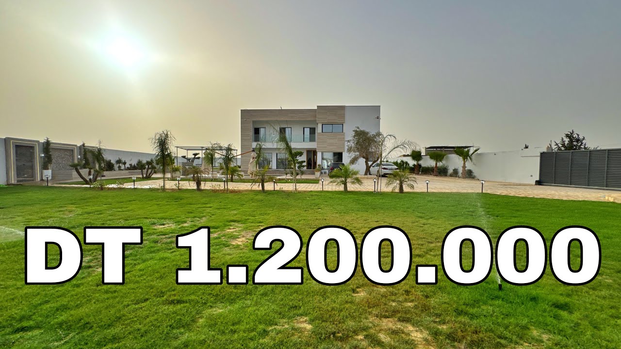 فيلا فخمة على مساحة 2000 متر مربع قرب العاصمة